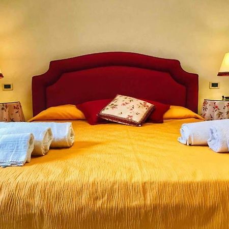 Monolocale & Suite Casa Santicelli マラテーア エクステリア 写真